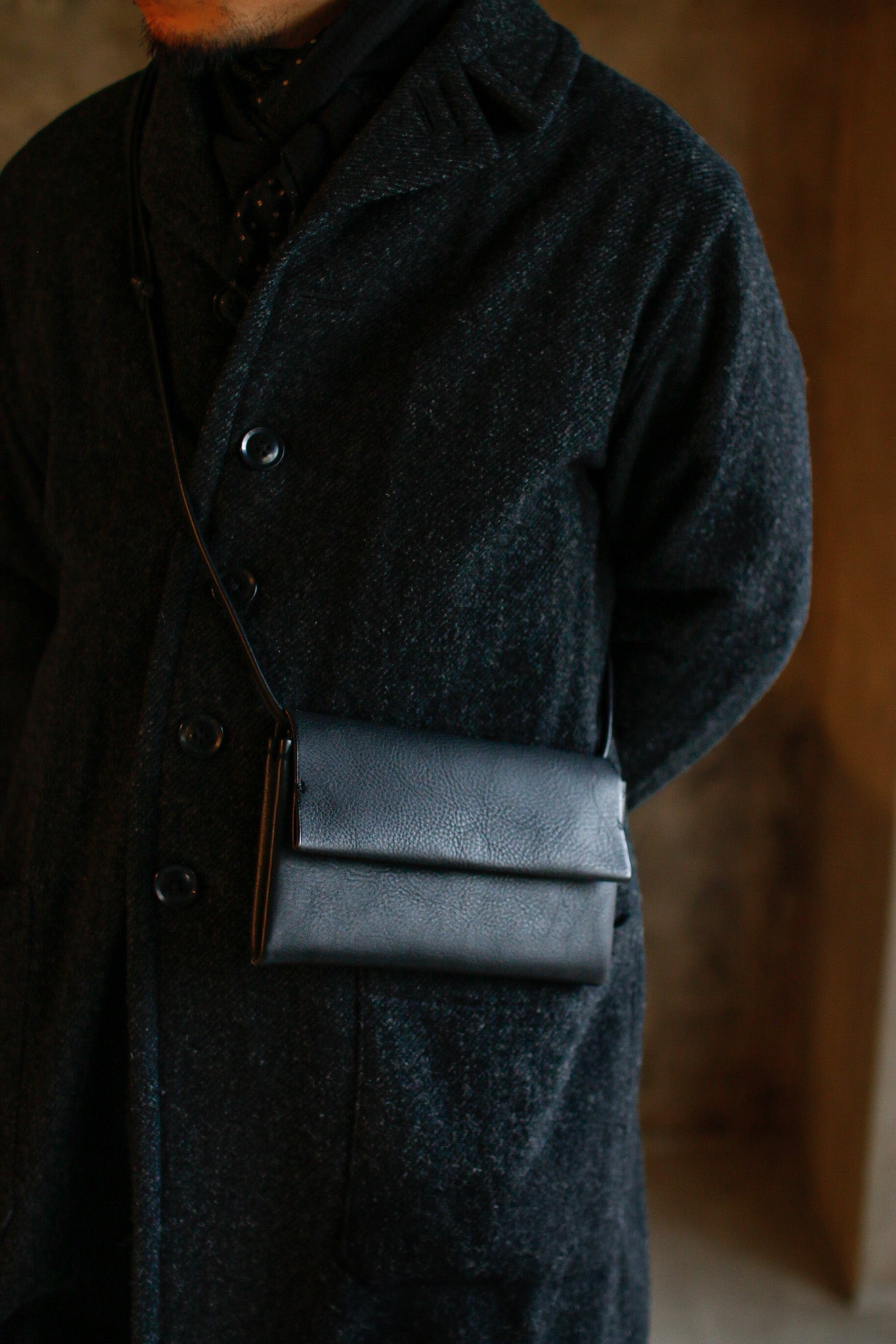 INITIUM / 日々のはじまりを“結ぶ”ショルダーウォレット/長財布