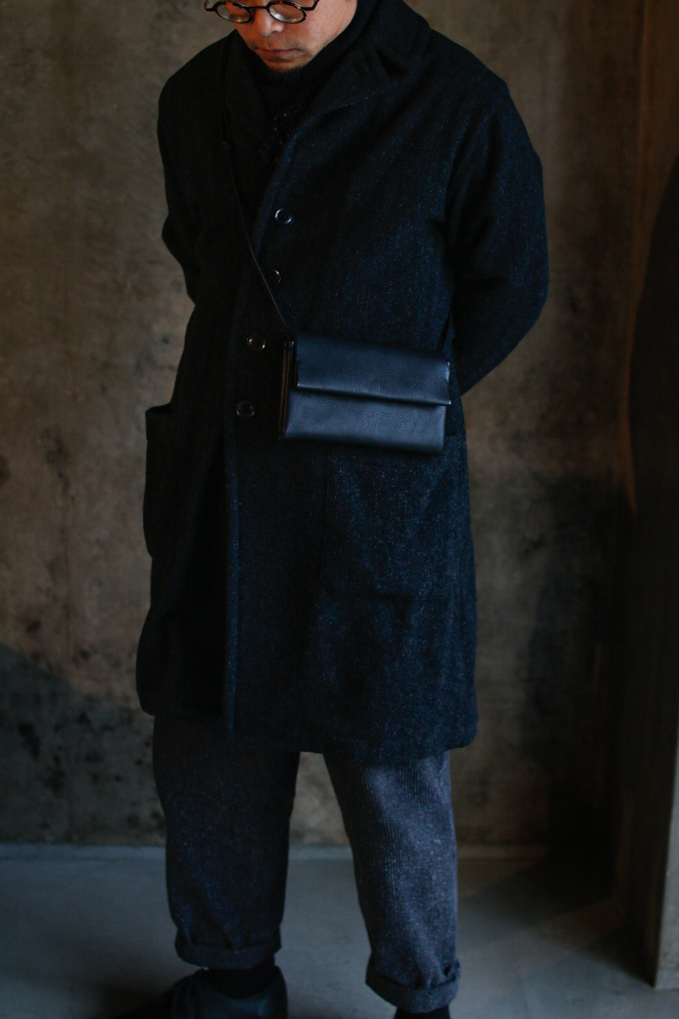 INITIUM / 日々のはじまりを“結ぶ”ショルダーウォレット/長財布